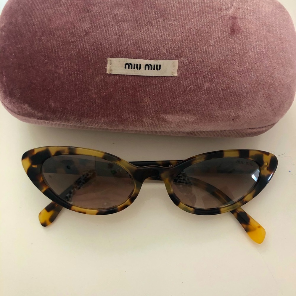 MIU MIU Tortoise Shell Cat Eye Sunnies